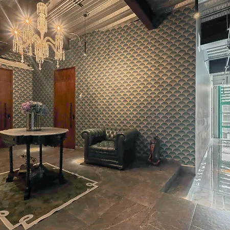 Botanic Loft Stylish & Cozy Retreat W Kitchen & Private Bath Apartment