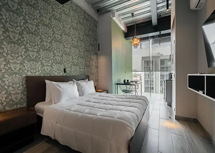 Botanic Loft Stylish & Cozy Retreat W Kitchen & Private Bath *
